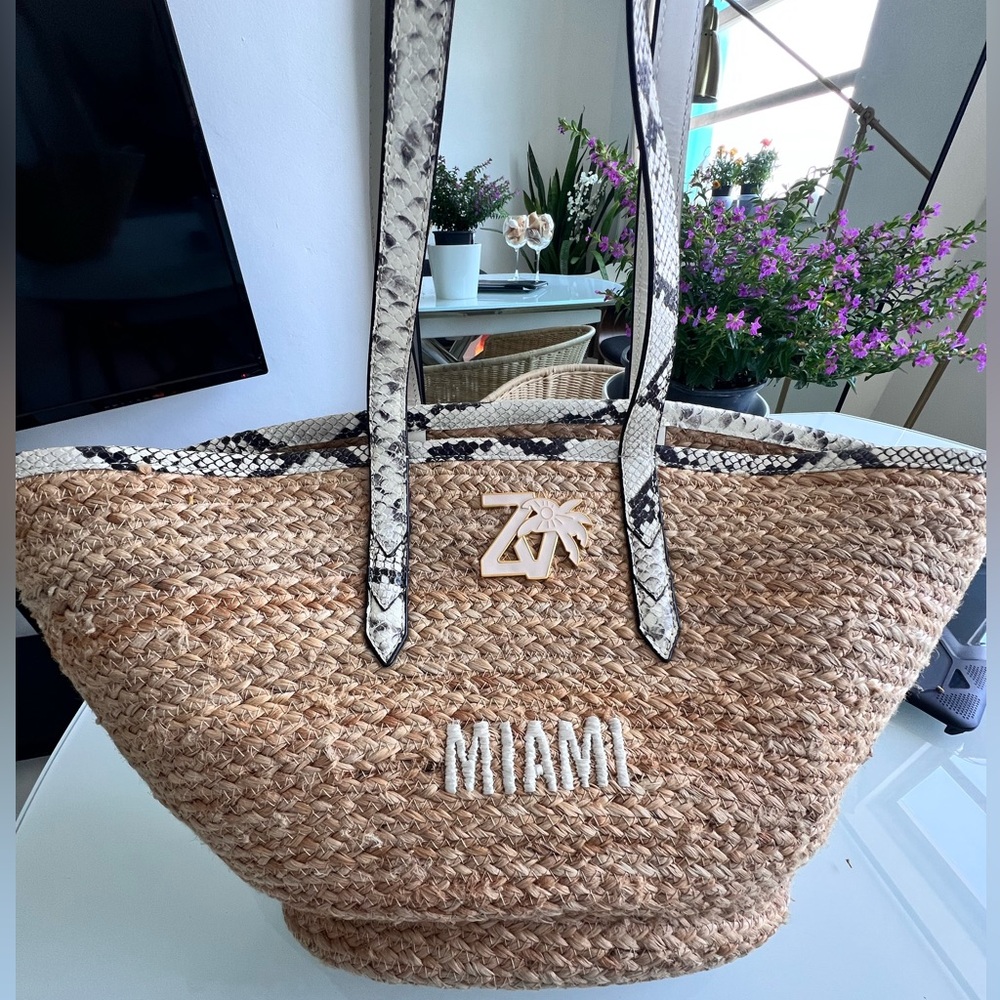 IMAIM Straw Tote Bag with Palm Tree Design - Picture 5 of 14